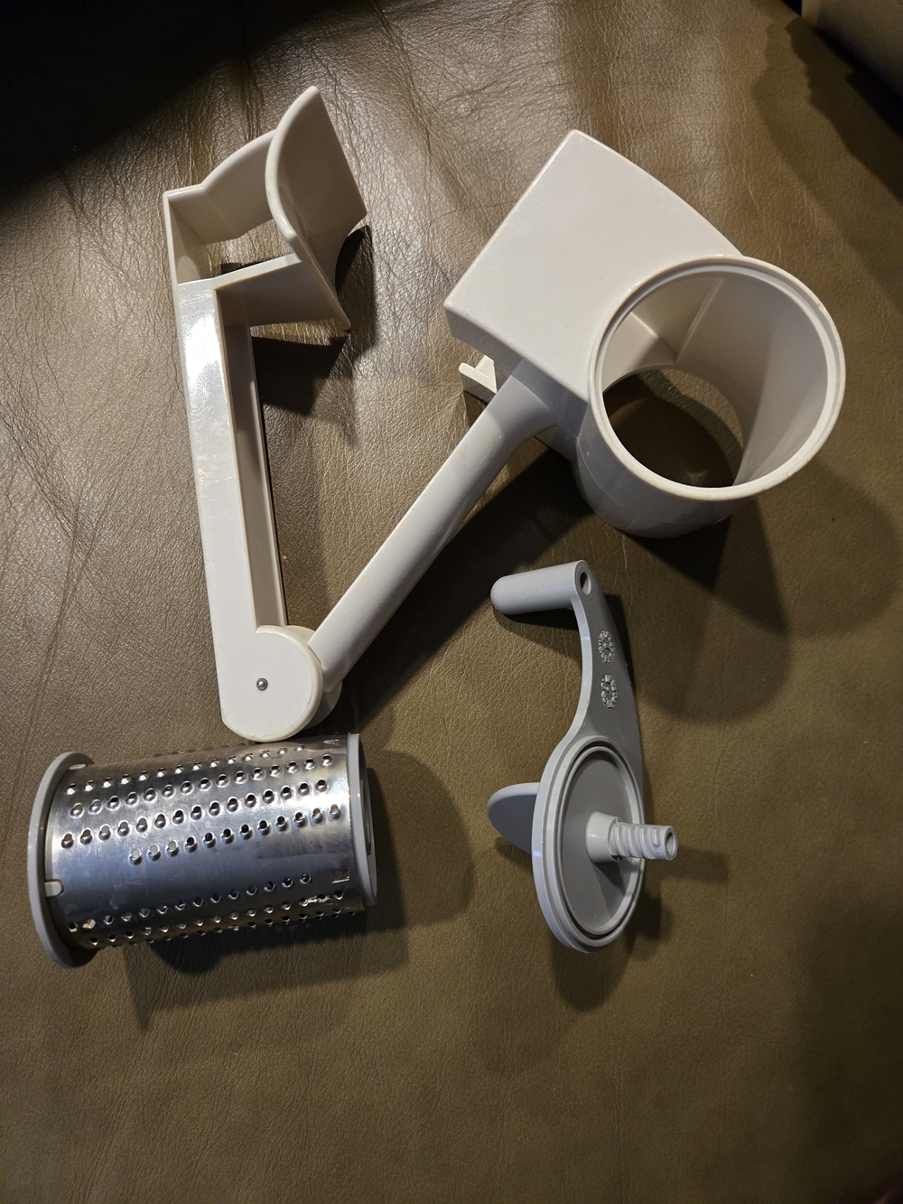 Pampered Chef White Rotary Grater with Stainless Drum